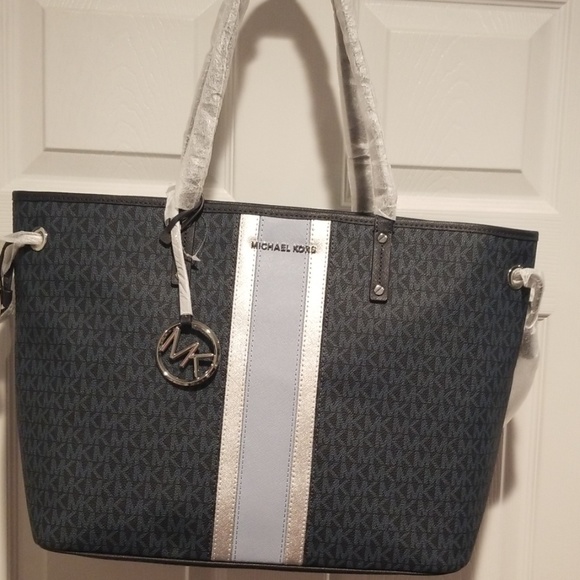 michael kors bags set of 7 price